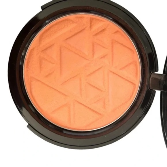 x 2 OFRA Powder Blush Compacts - Picture 6 of 8